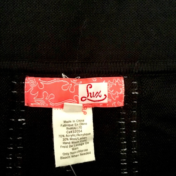 💥 MOVING SALE💥 Urban Outfitters Black Knit Skirt - Picture 3 of 3